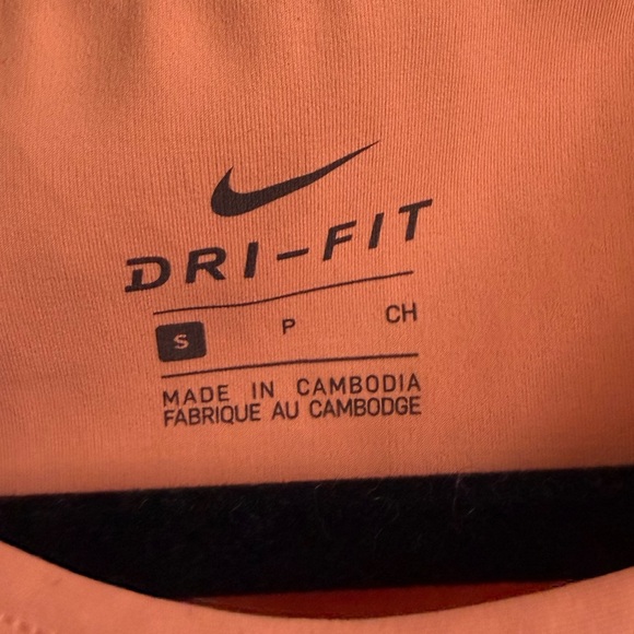 Nike Women's Orange and Pink Crop Top - Picture 5 of 9